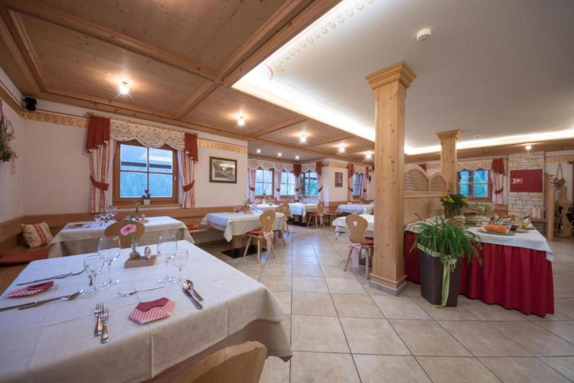 Hotel Pension Odles Sankt Martin im Turm Buitenkant foto