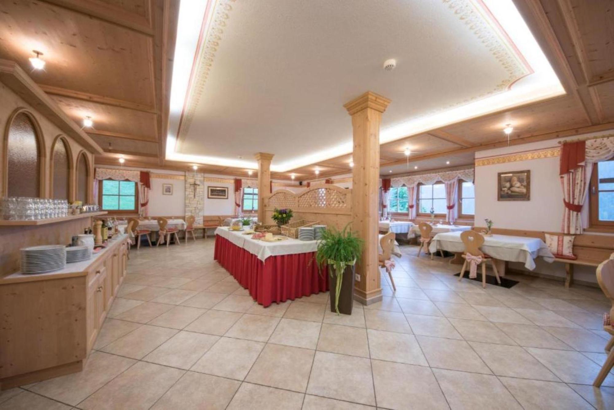 Hotel Pension Odles Sankt Martin im Turm Buitenkant foto
