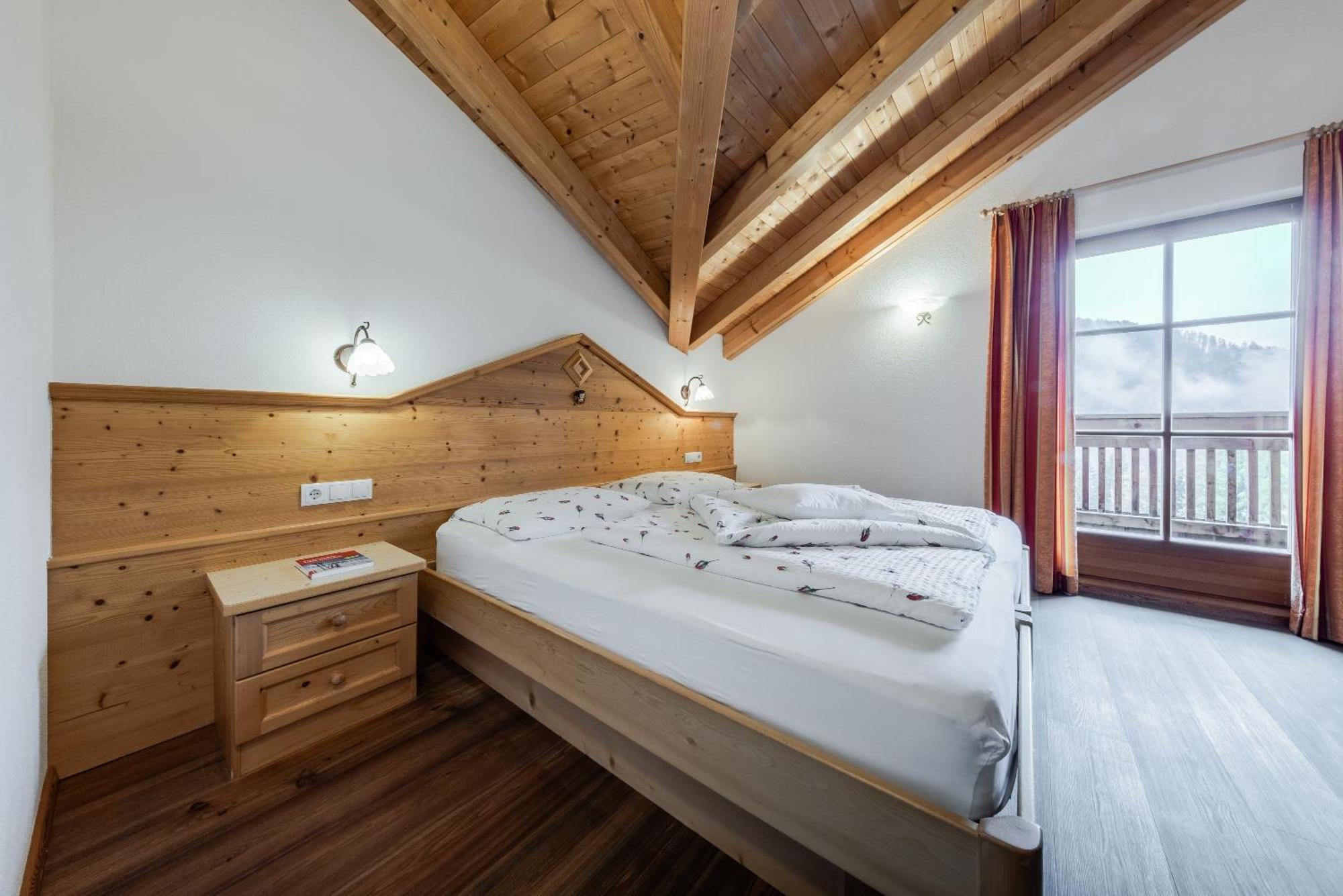 Hotel Pension Odles Sankt Martin im Turm Buitenkant foto