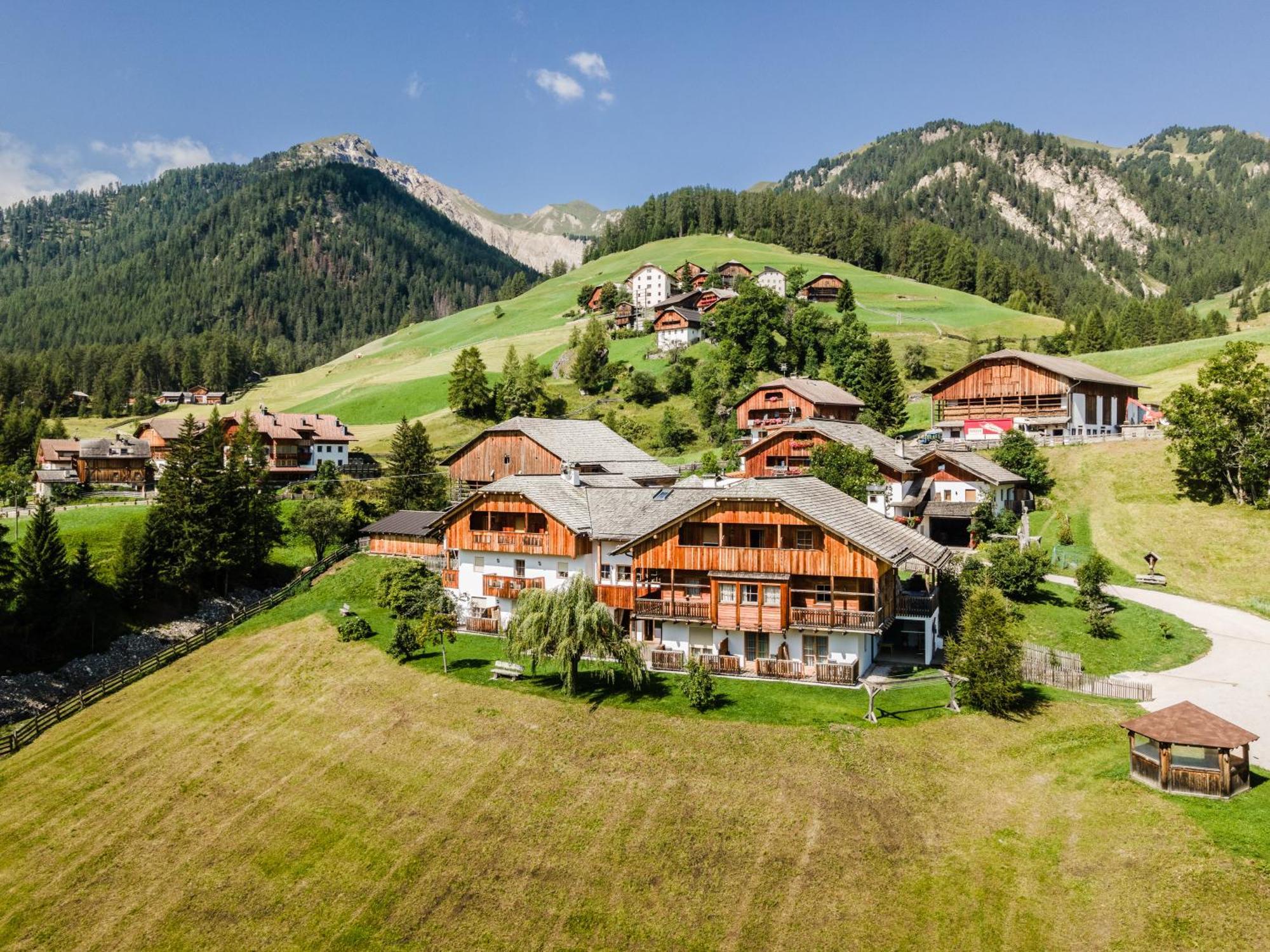 Hotel Pension Odles Sankt Martin im Turm Buitenkant foto
