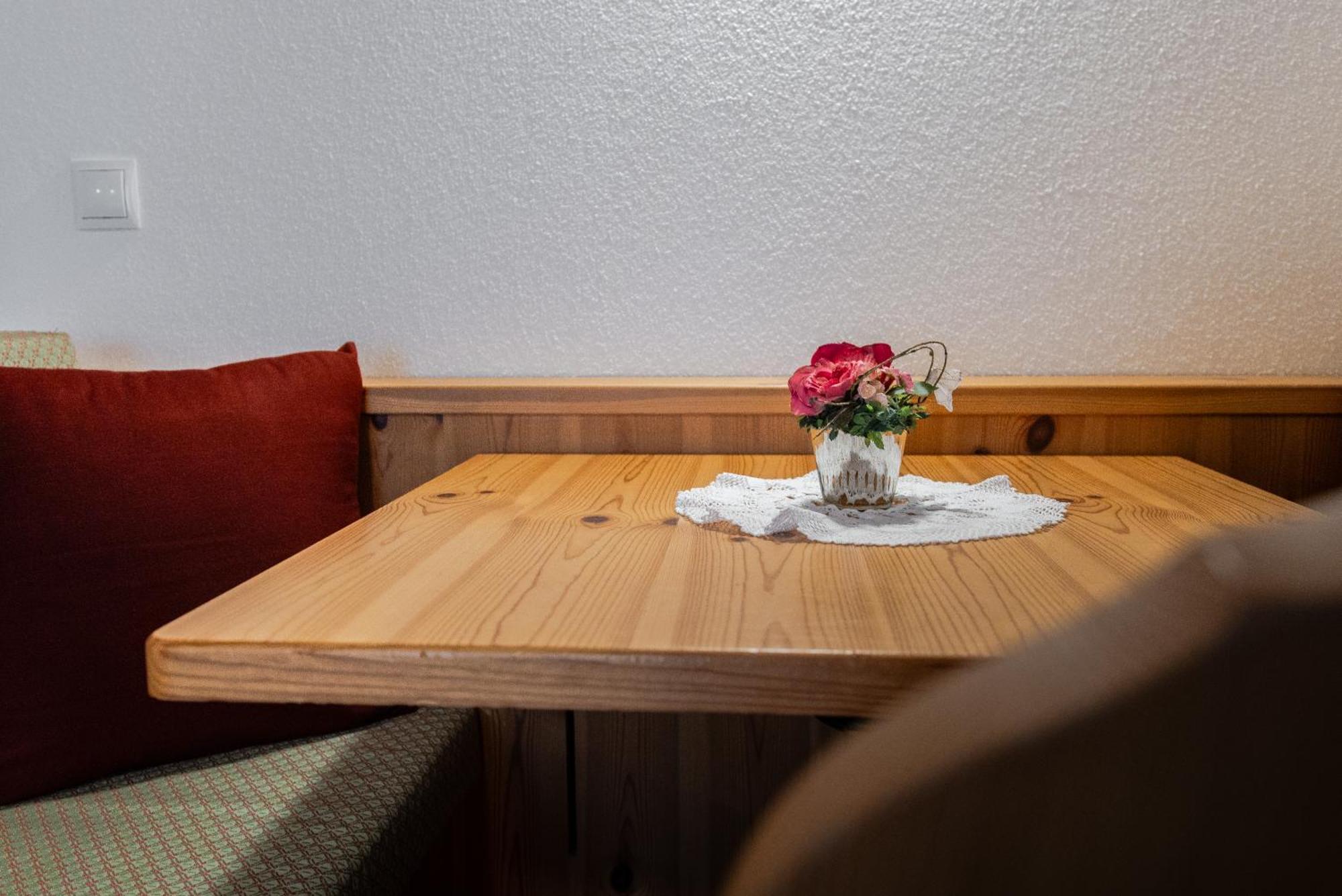 Hotel Pension Odles Sankt Martin im Turm Buitenkant foto