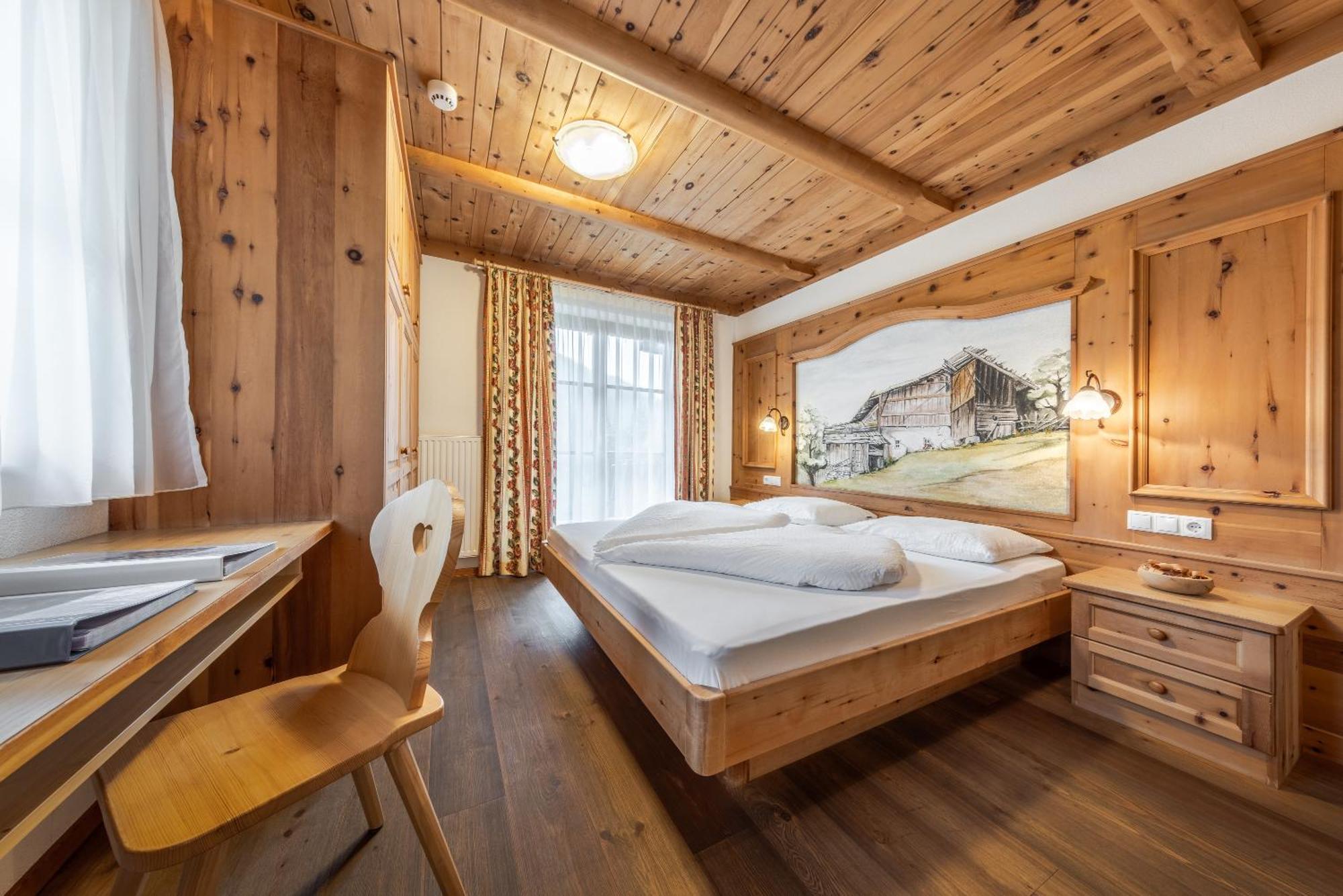 Hotel Pension Odles Sankt Martin im Turm Buitenkant foto